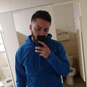 Meet your Posher, Carlos